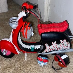 ghoulia yelps scooter